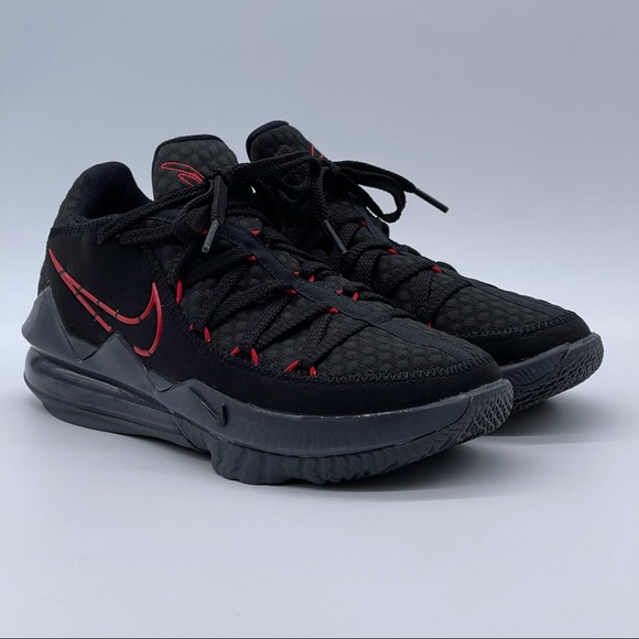 Nike LeBron 17 Low. - Picture 8 of 12